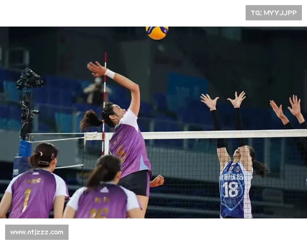 全面梳理桑切斯职业生涯辗转效力球队的关键变迁轨迹全景回顾历程