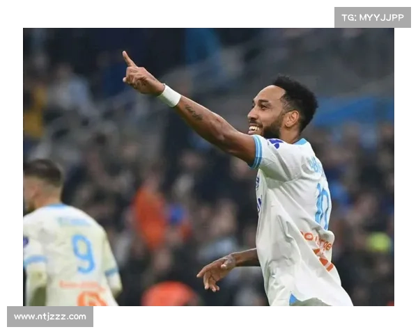 奥巴梅扬与法国队选择之谜背后隐藏的复杂因素与情感纠葛 奥巴梅扬与法国队选择之谜背后隐藏的复杂因素与情感纠葛