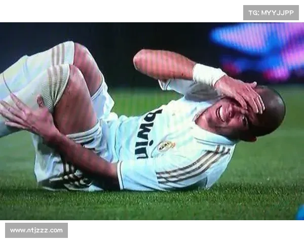 布斯克茨丰富比赛经验与独特技术特点解析